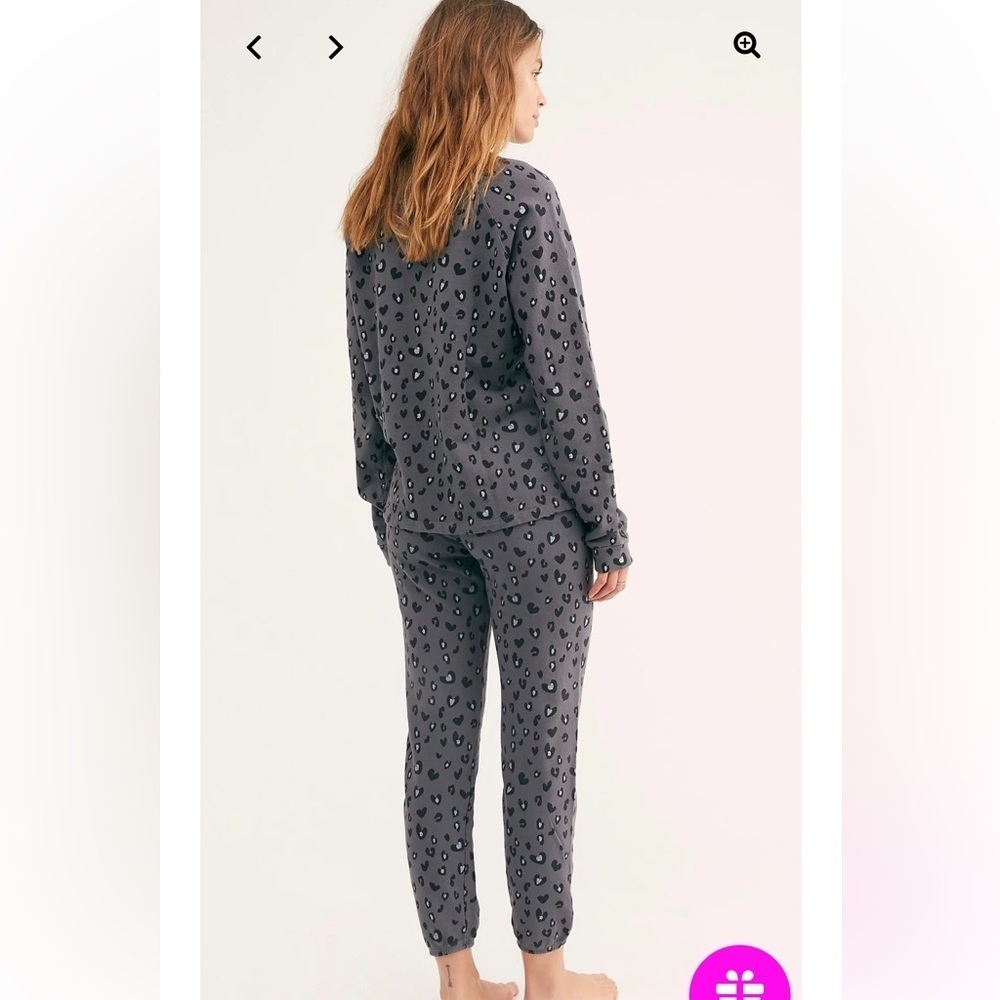 Monrow Heart Leopard Sweat Set - Picture 2 of 6